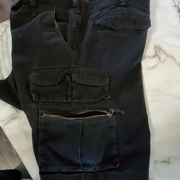 Ocean Pacific Men's Black Cargo Shorts size 42 - Picture 6 of 11